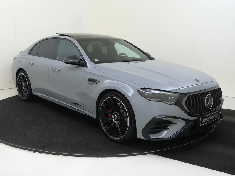 Mercedes-Benz E 53 AMG 4MATIC+ Night Edition — photo 2
