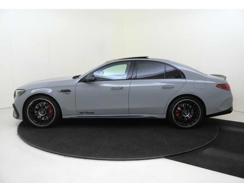 Mercedes-Benz E 53 AMG 4MATIC+ Night Edition — photo 8