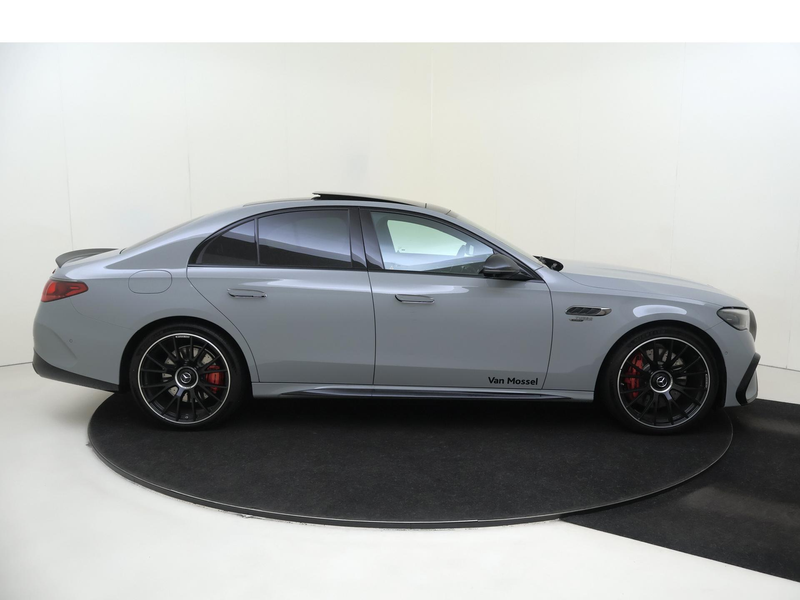Mercedes-Benz E 53 AMG 4MATIC+ Night Edition — photo 9