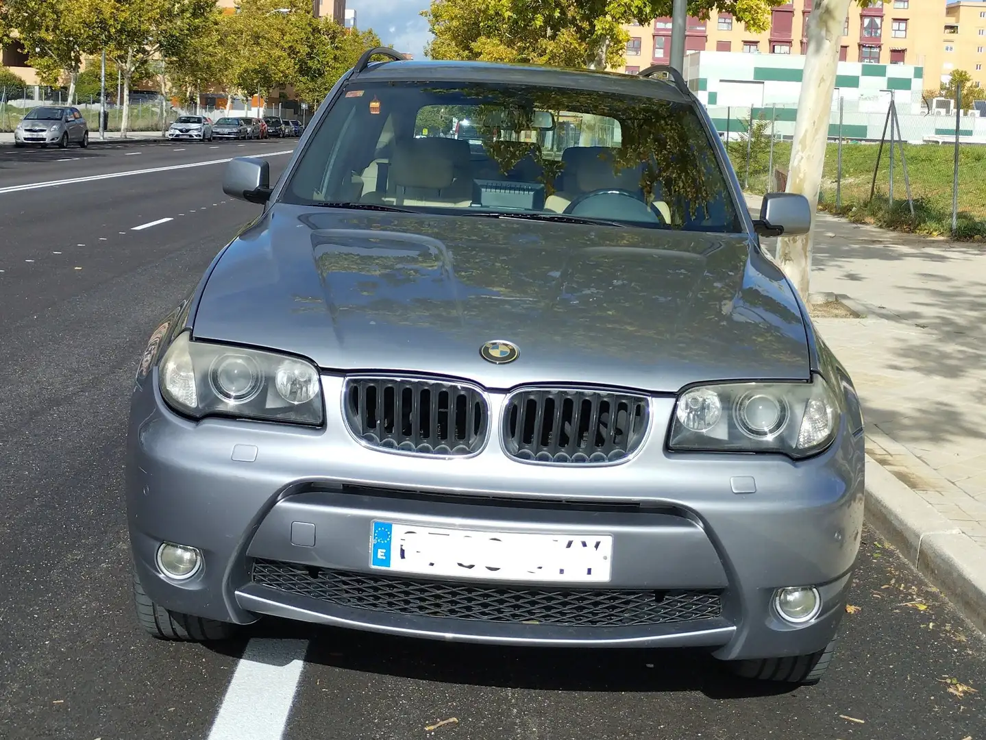 BMW X3 E83 3.0i ECO Gümüş rengi - 2