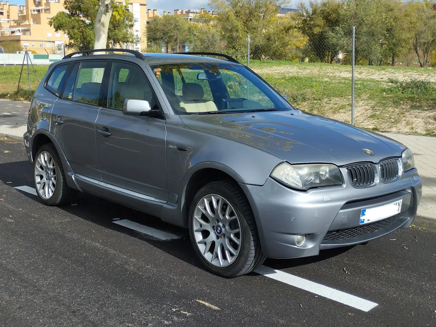 BMW X3 E83 3.0i ECO Srebrny - 1