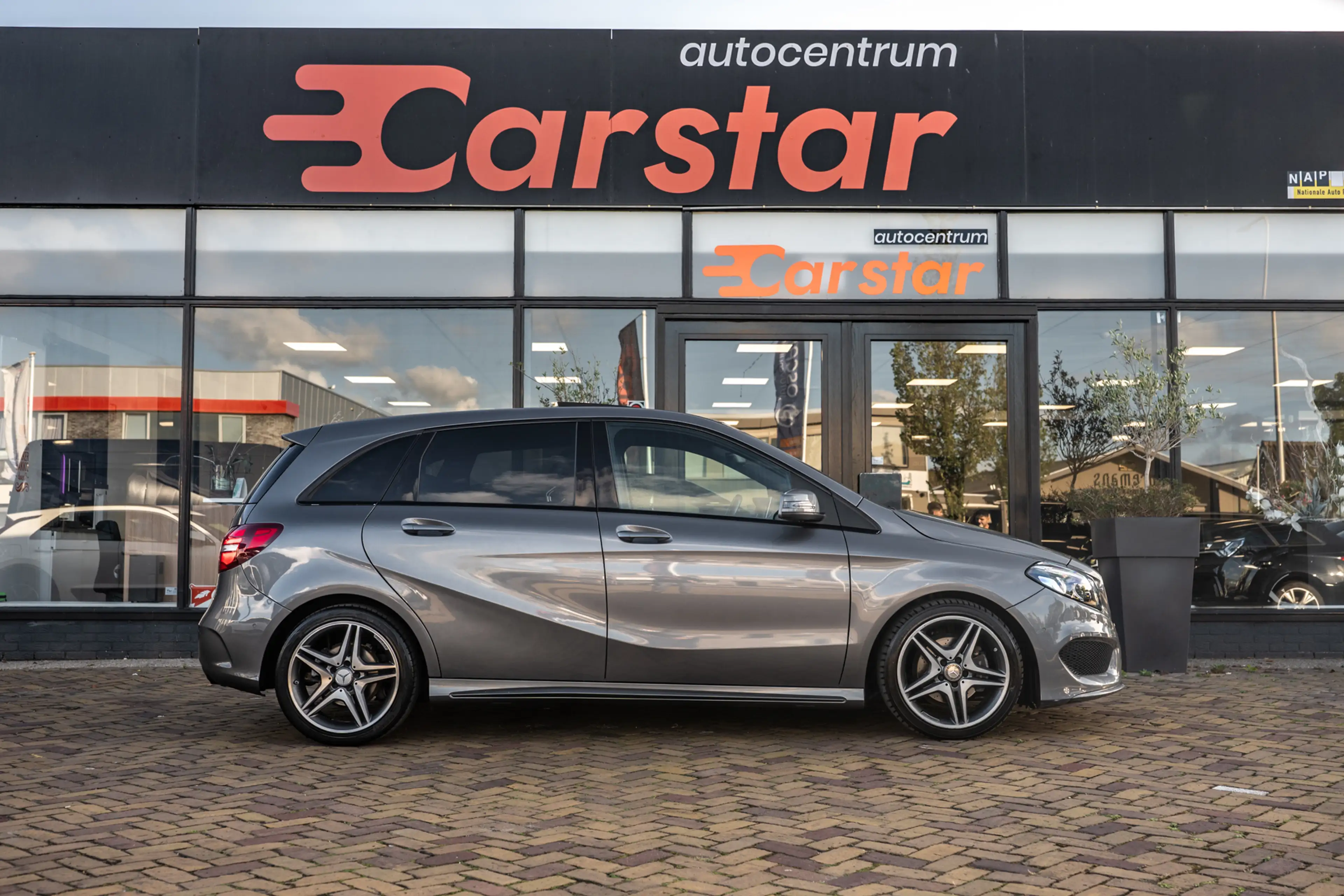 Mercedes-Benz B 180 Ambition|PANO|TREKHAAK|PDC — photo 6