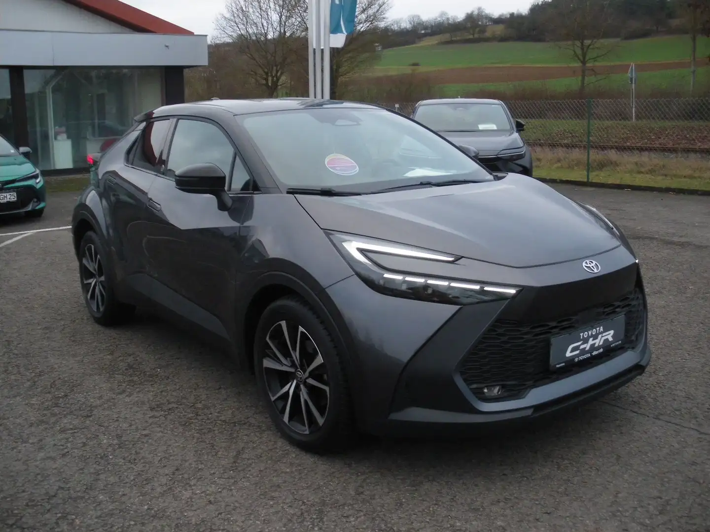 Toyota C-HR C-HR 1.8 Hybrid Team Deutschland Gris - 1