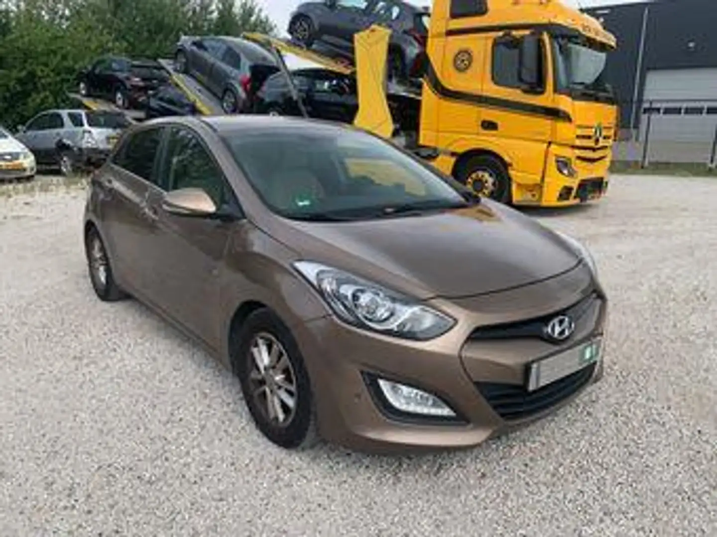Hyundai i30 1.6 CRDi Business Edition, export/handel! Bruin - 2
