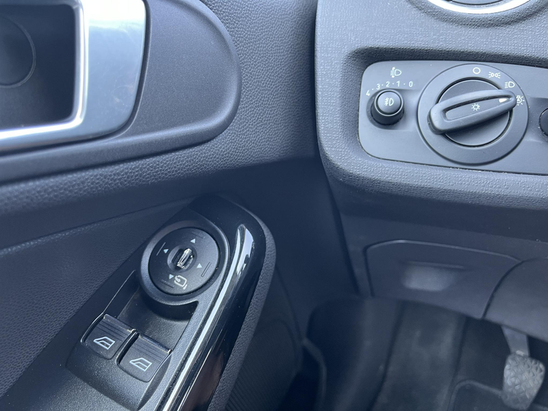 Ford Fiesta 1.0 EcoBoost St-Line * Airco * Nieuwe Distr.Riem * — photo 15