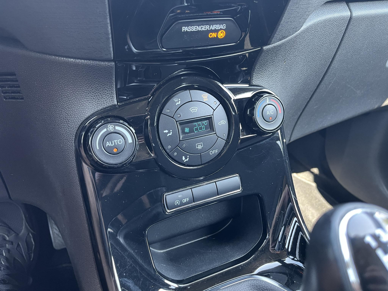Ford Fiesta 1.0 EcoBoost St-Line * Airco * Nieuwe Distr.Riem * — photo 12