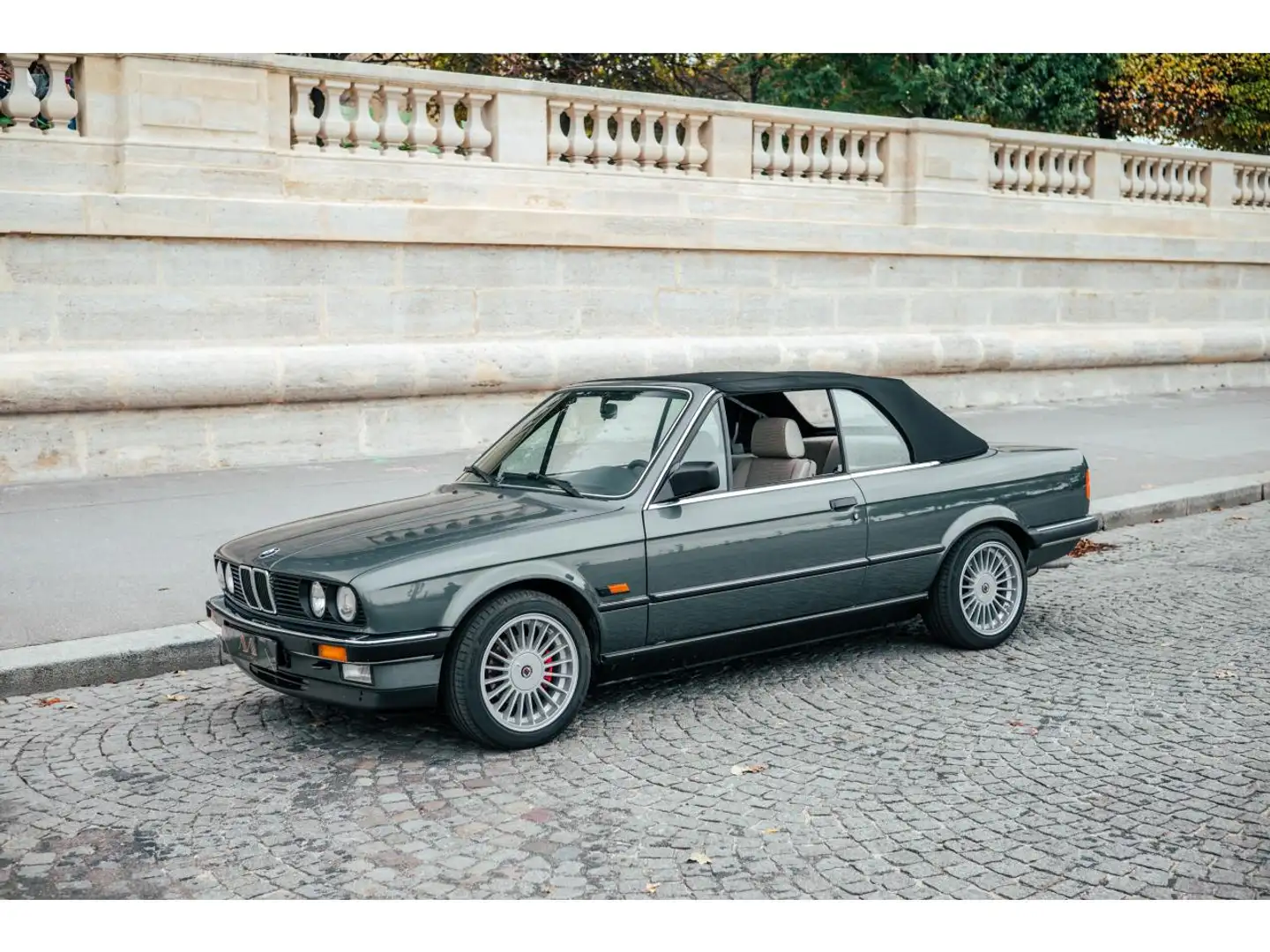 BMW 325 325i Grau - 1