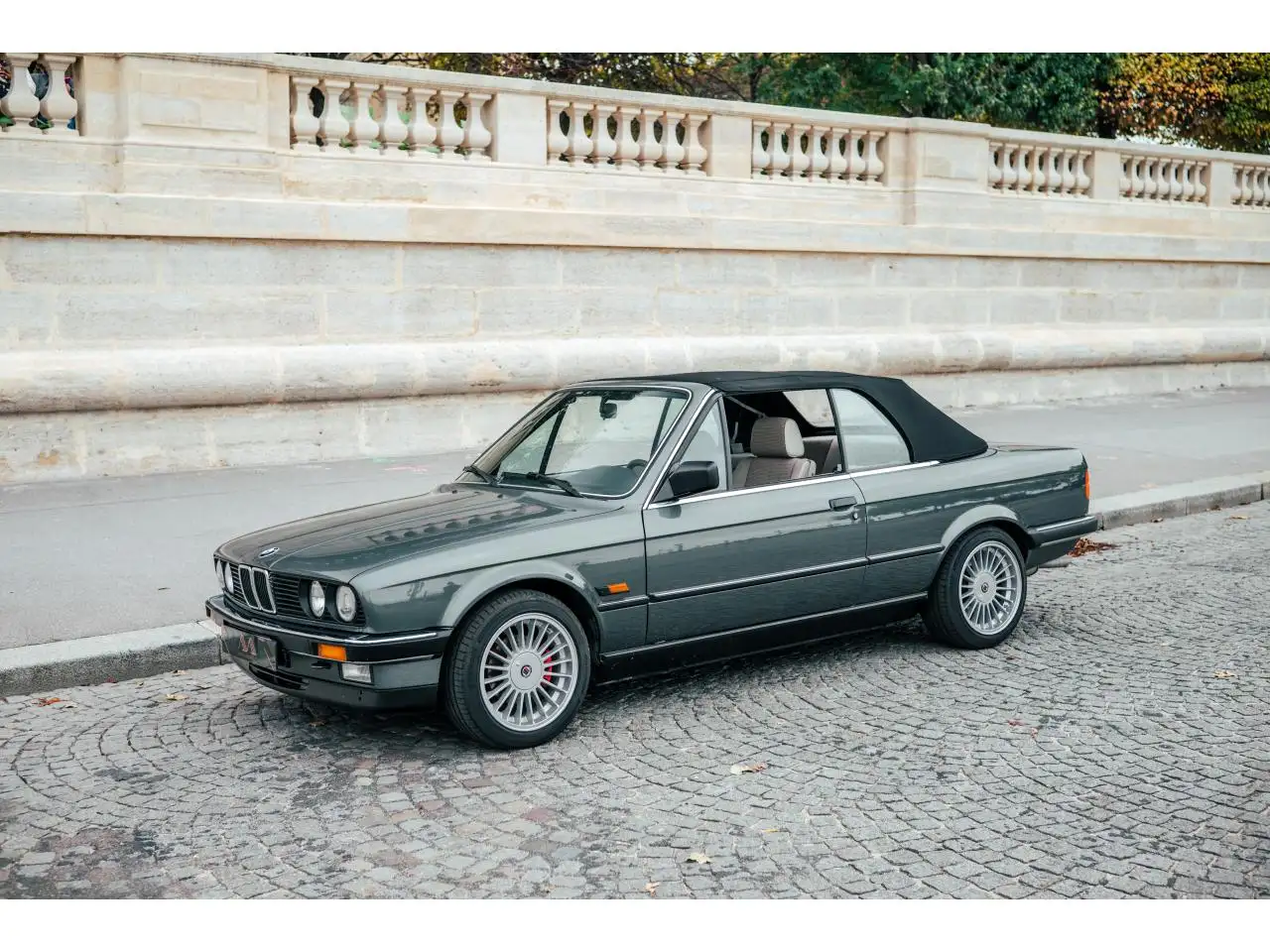 BMW 325i, foto 1