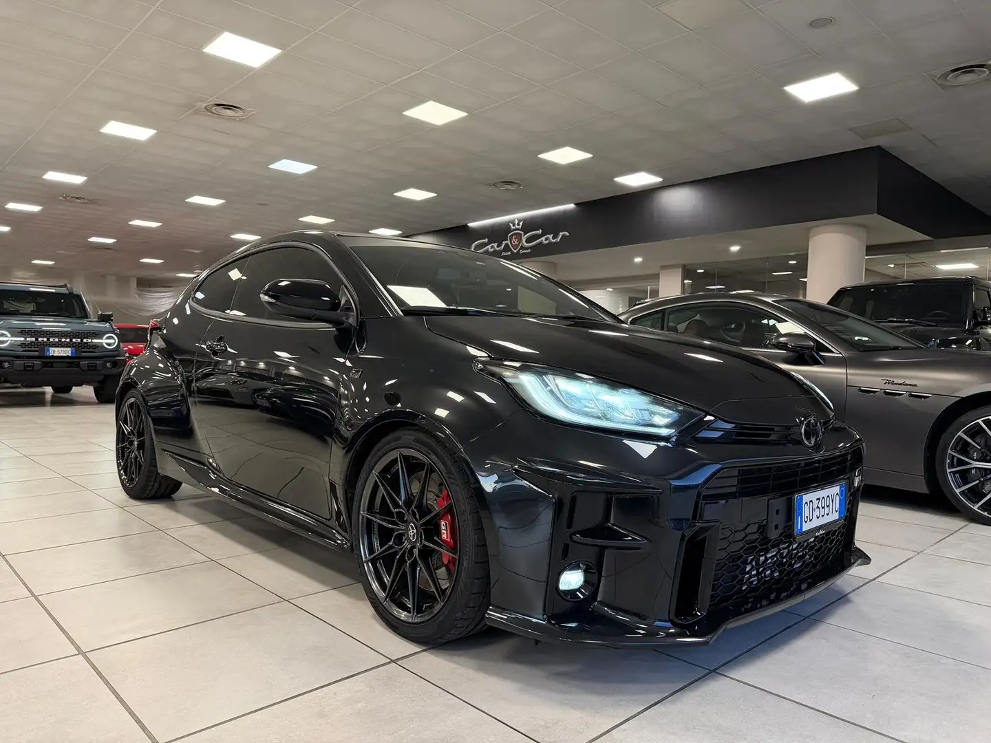 Toyota Yaris GR 1.6 Circuit Schwarz - 1