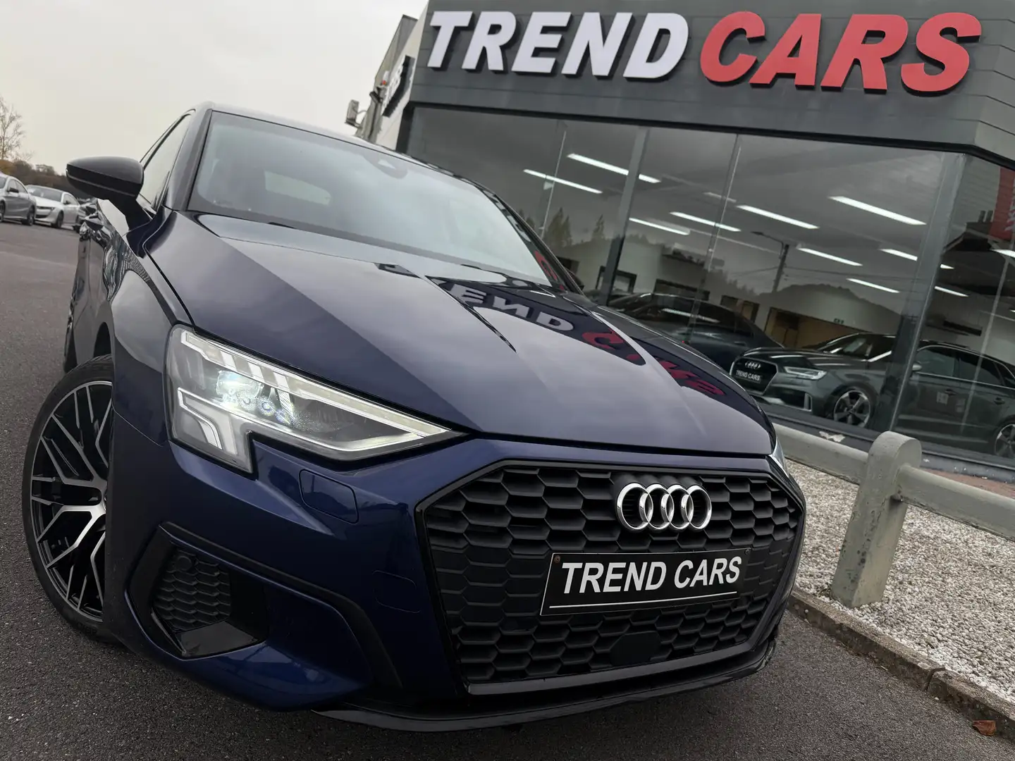 Audi A3 30TDi LED MATRIX CUIR CAM CARPLAY SHADOW LOOK GAR. Blu/Azzurro - 1