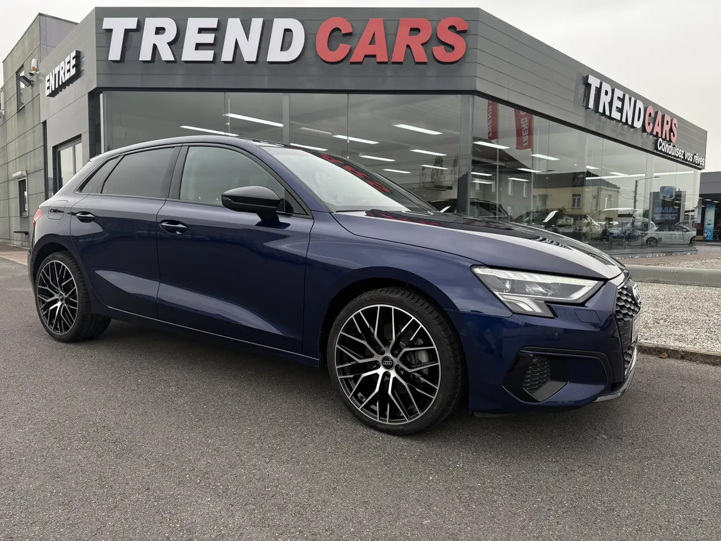 Audi A3 30TDi LED MATRIX CUIR CAM CARPLAY SHADOW LOOK GAR. Blu/Azzurro - 2