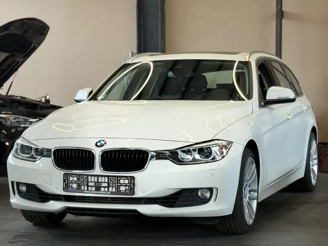 BMW 330 d  Touring Bmw Service Gepflegt Panorama/Lede