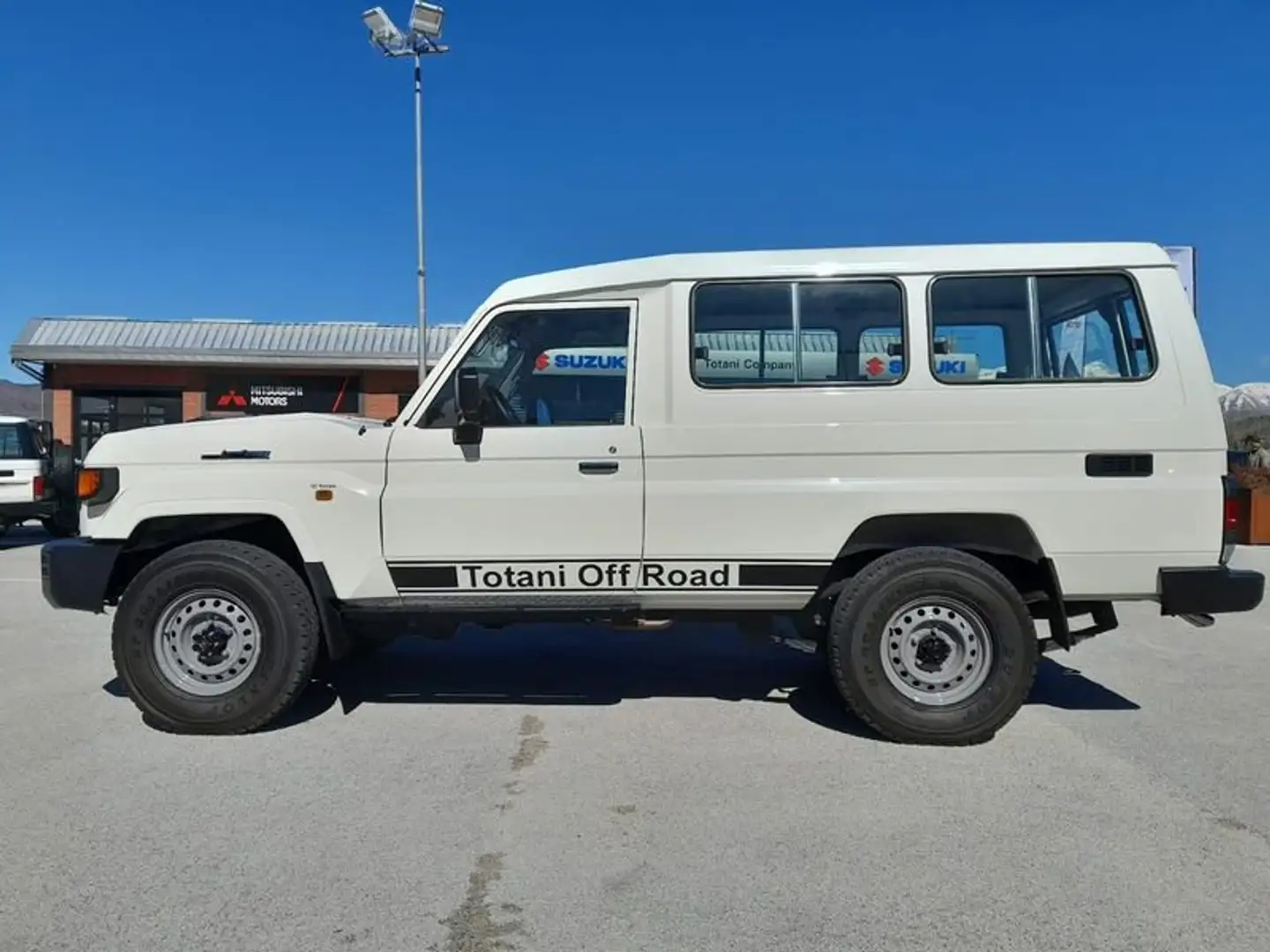 Toyota Land Cruiser GRJ 78 4.0 B 231CV LX Weiß - 2