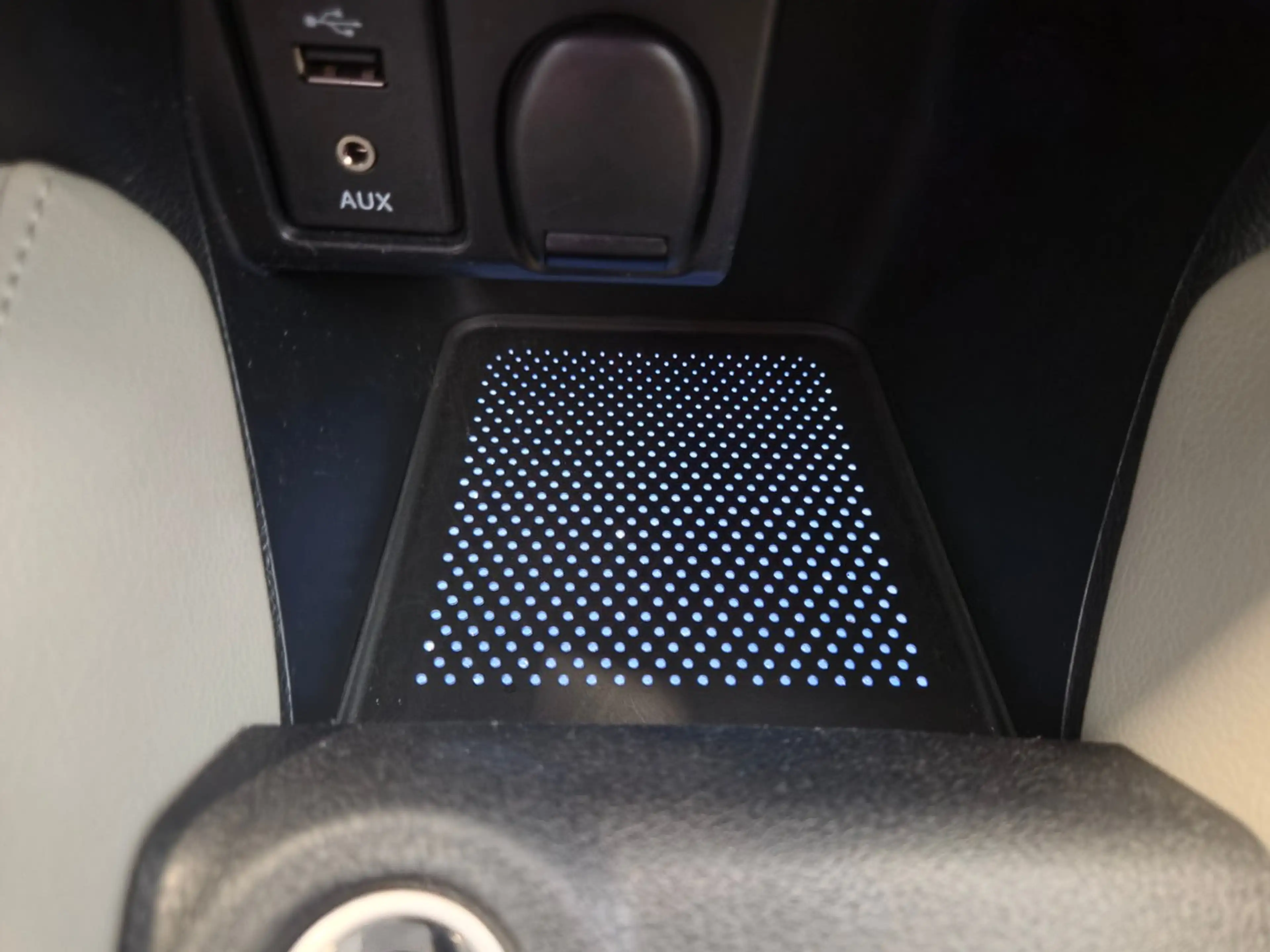 Nissan Micra 0,9 IG-T Tekna — photo 9