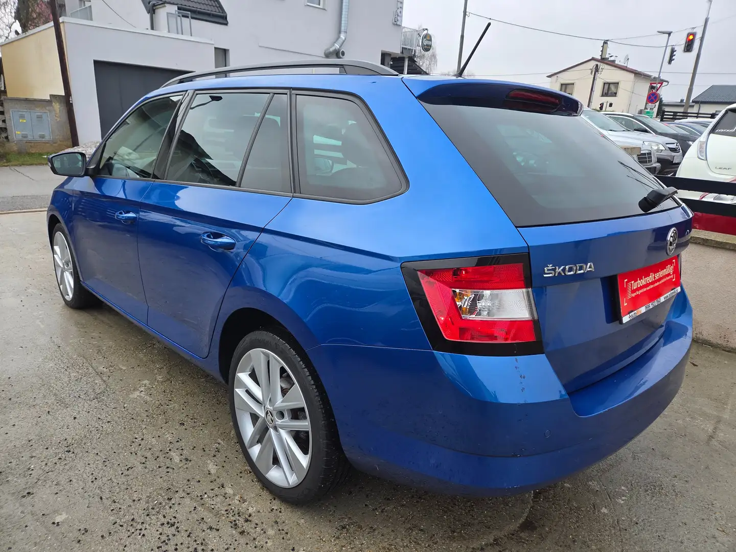 Skoda Fabia Automatik 1,2 Style Kombi 4 Zylinder Benzin Blau - 2