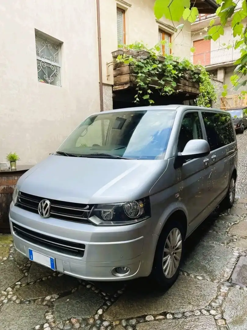 Volkswagen T5 Multivan - 2