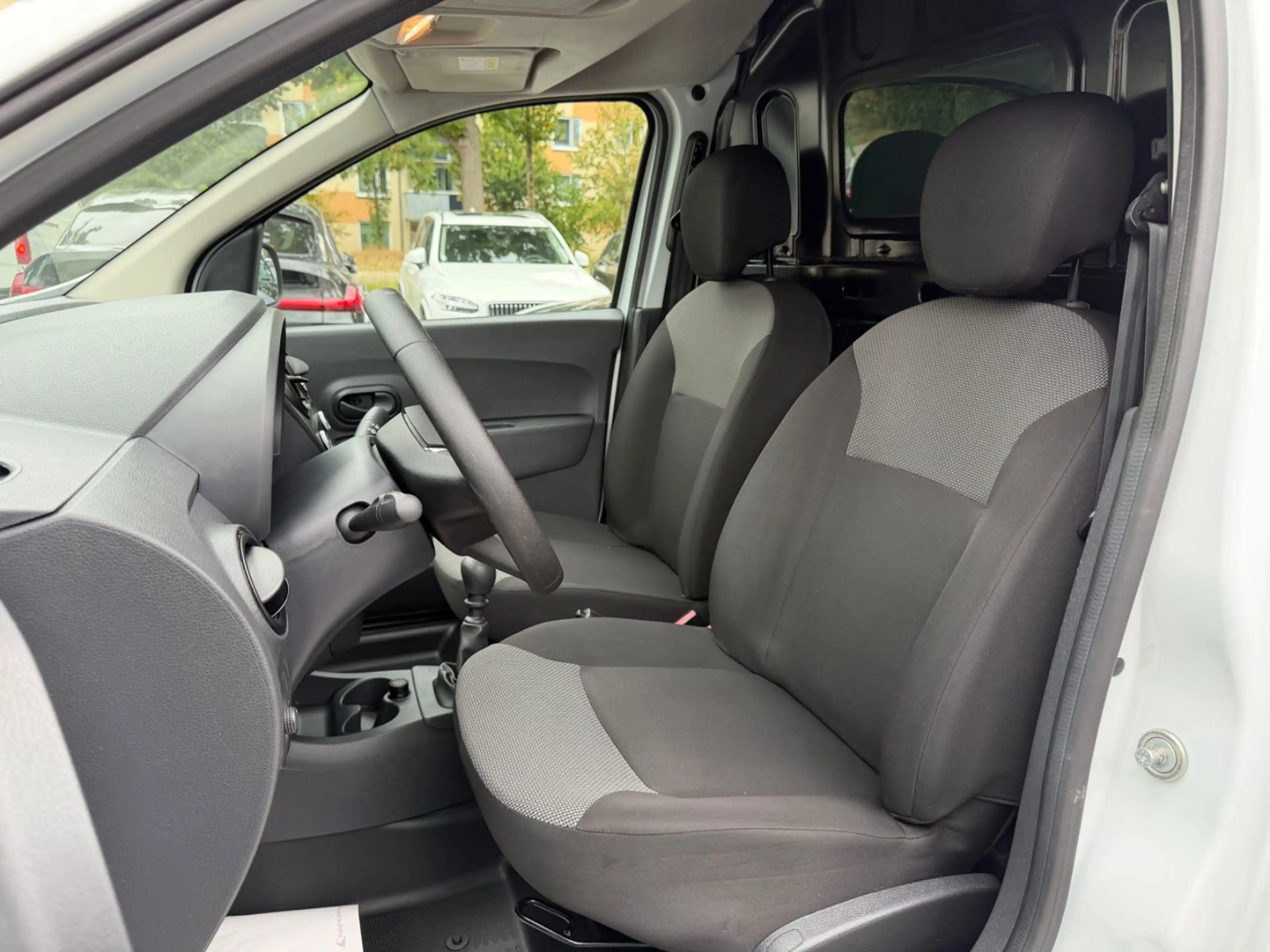Dacia Dokker 1.5 dci Express Essent~Klima~Radio~Blueth — photo 9