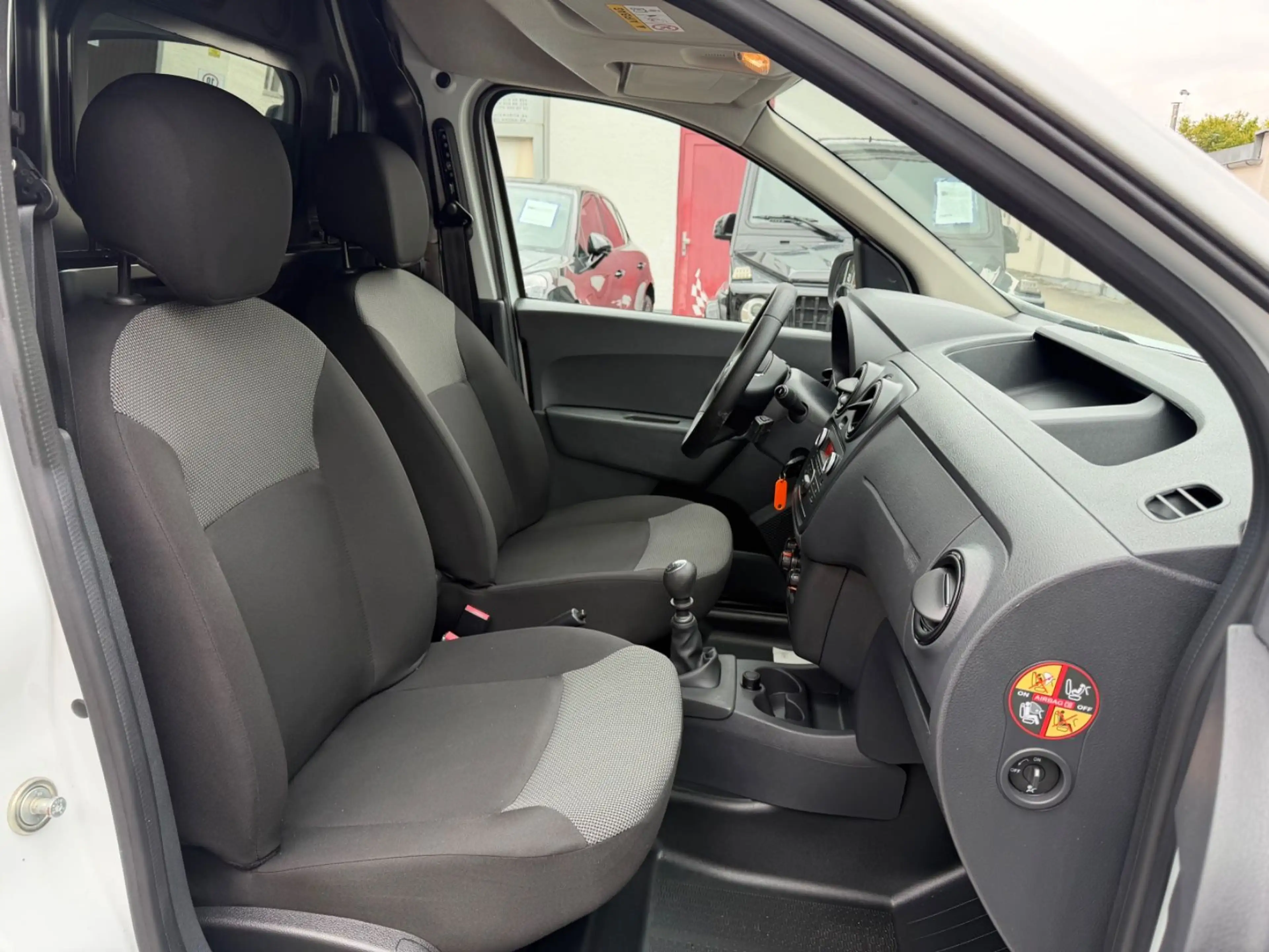 Dacia Dokker 1.5 dci Express Essent~Klima~Radio~Blueth — photo 12
