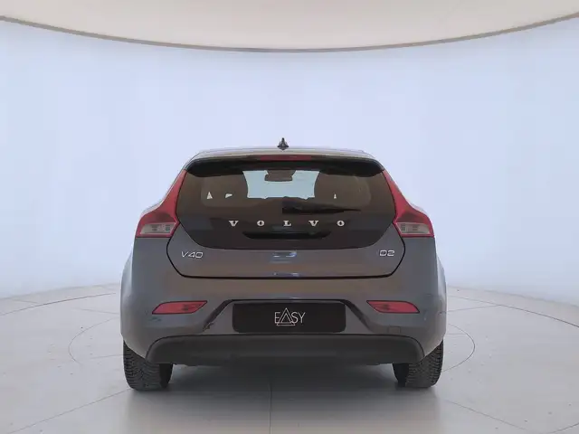 Volvo V40 view 5