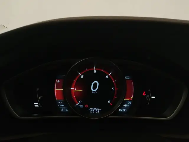 Volvo V40 view 20