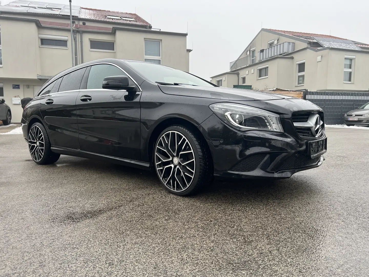 Mercedes-Benz CLA 200 d Shooting Brake - 2