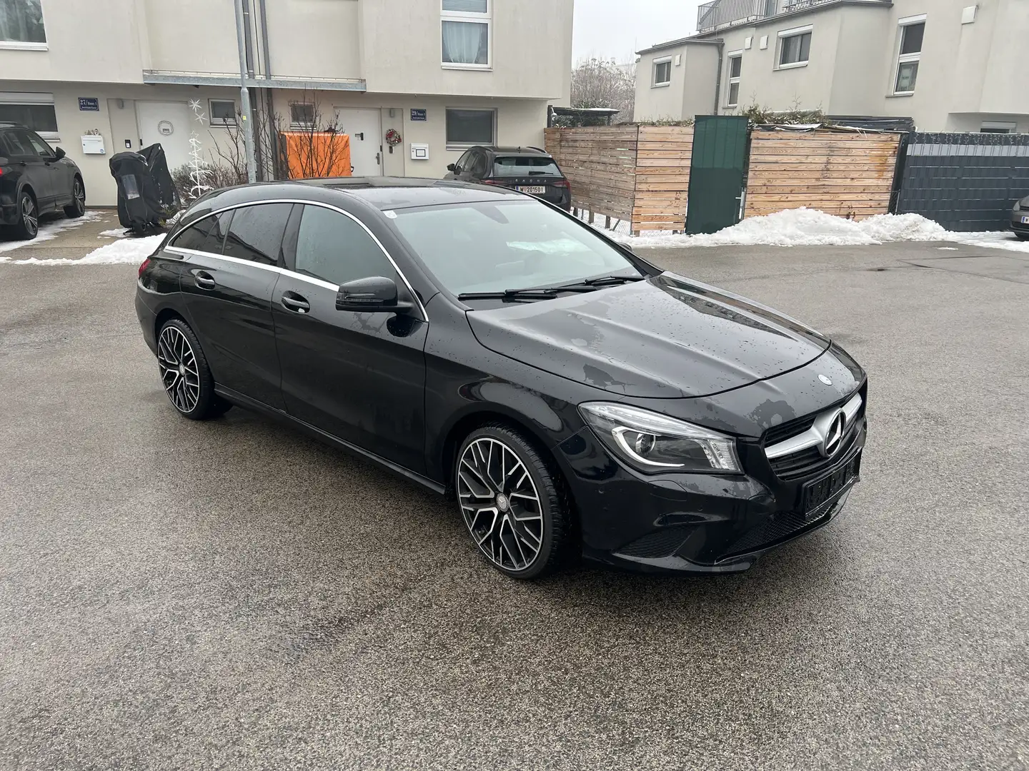 Mercedes-Benz CLA 200 d Shooting Brake - 1