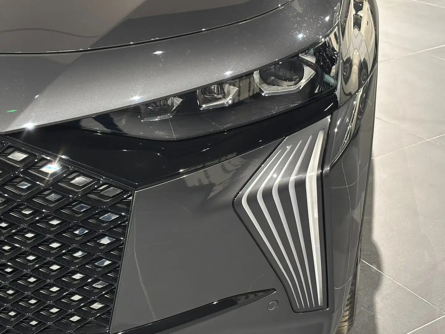 DS Automobiles DS 7 DS7 1.5 bluehdi Edition F 130cv auto PROMO FREEDOM Grigio - 2