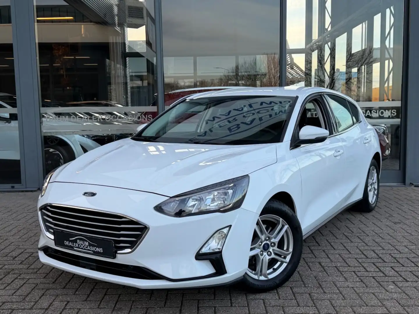 Ford Focus 1.0 EB TREND EDITION BUSINESS NAVI AIRCO PDC Blanc - 1