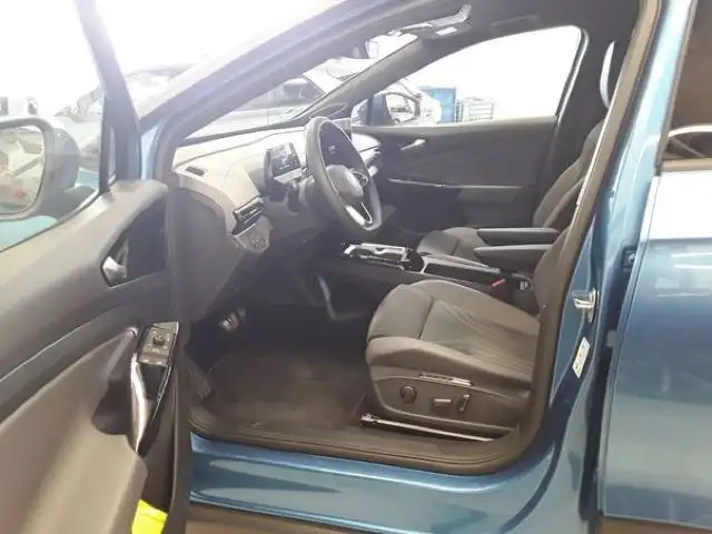 Volkswagen ID.4 view 10