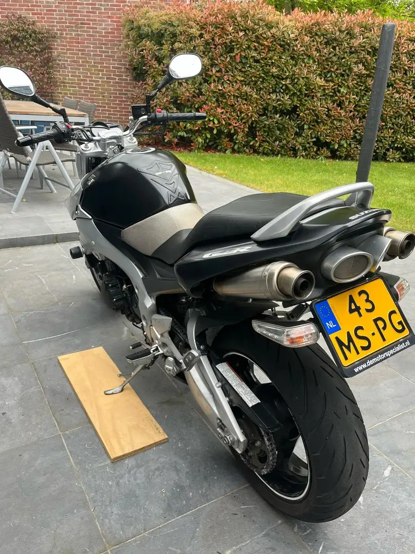 Suzuki GSR 600 ABS Zwart - 2