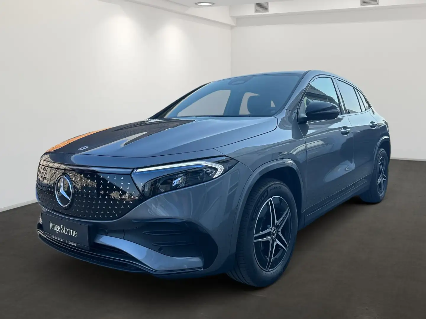 Mercedes-Benz EQA 250 + Österreich-Edition FAP RKam Klima Shz Grau - 2