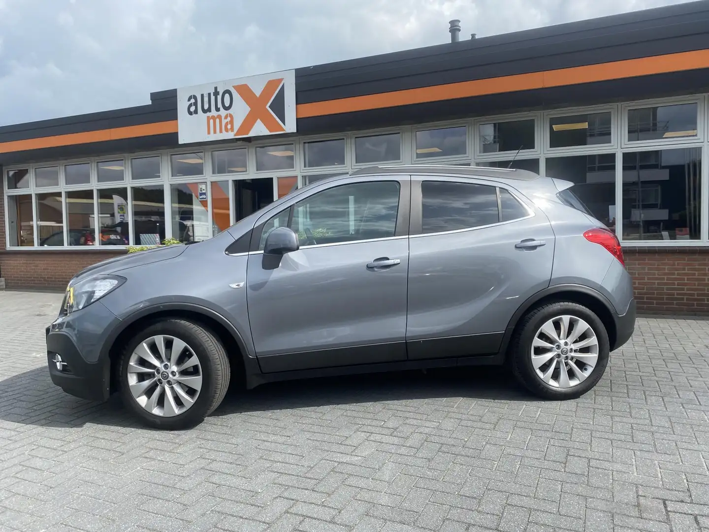 Opel Mokka 1.4 T Cosmo |Trekhaak!|Goed onderhouden!|Automaat! Grijs - 2