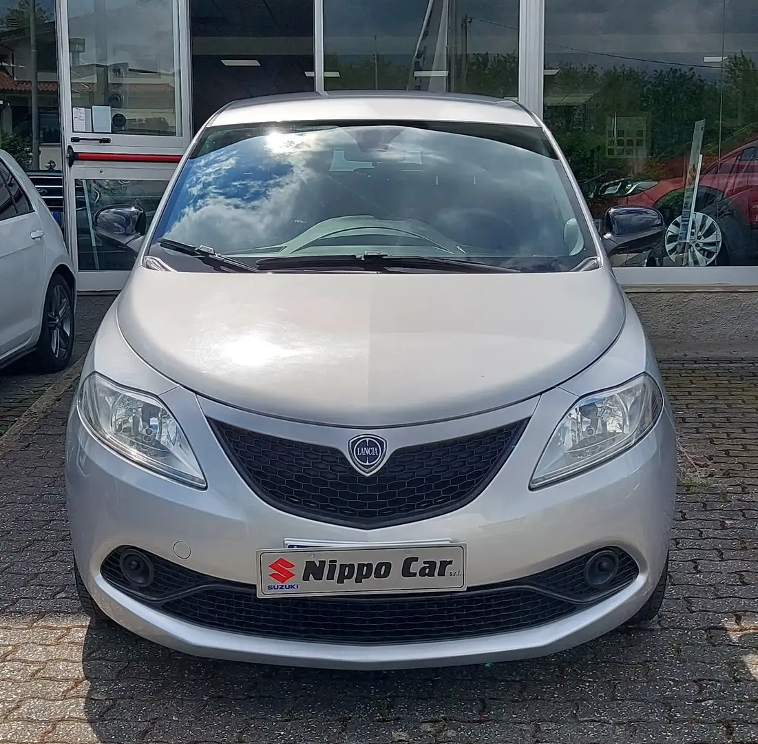 Lancia Ypsilon Ypsilon 1.2 Platinum s Argento - 2