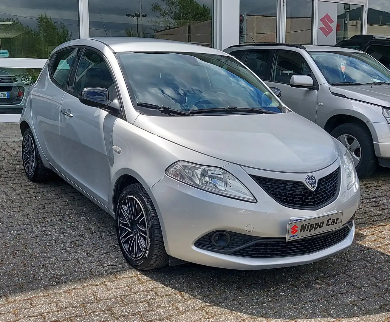 Lancia Ypsilon Ypsilon 1.2 Platinum s Argento - 1