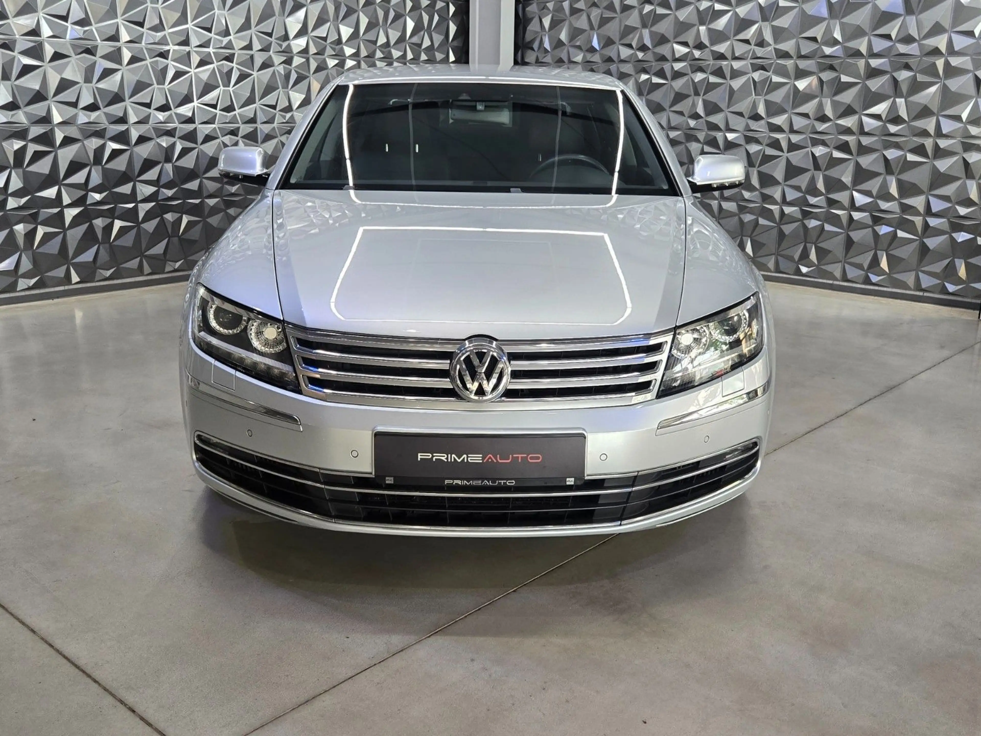 Volkswagen Phaeton V6 TDI 5-Sitzer 4Motion — photo 2