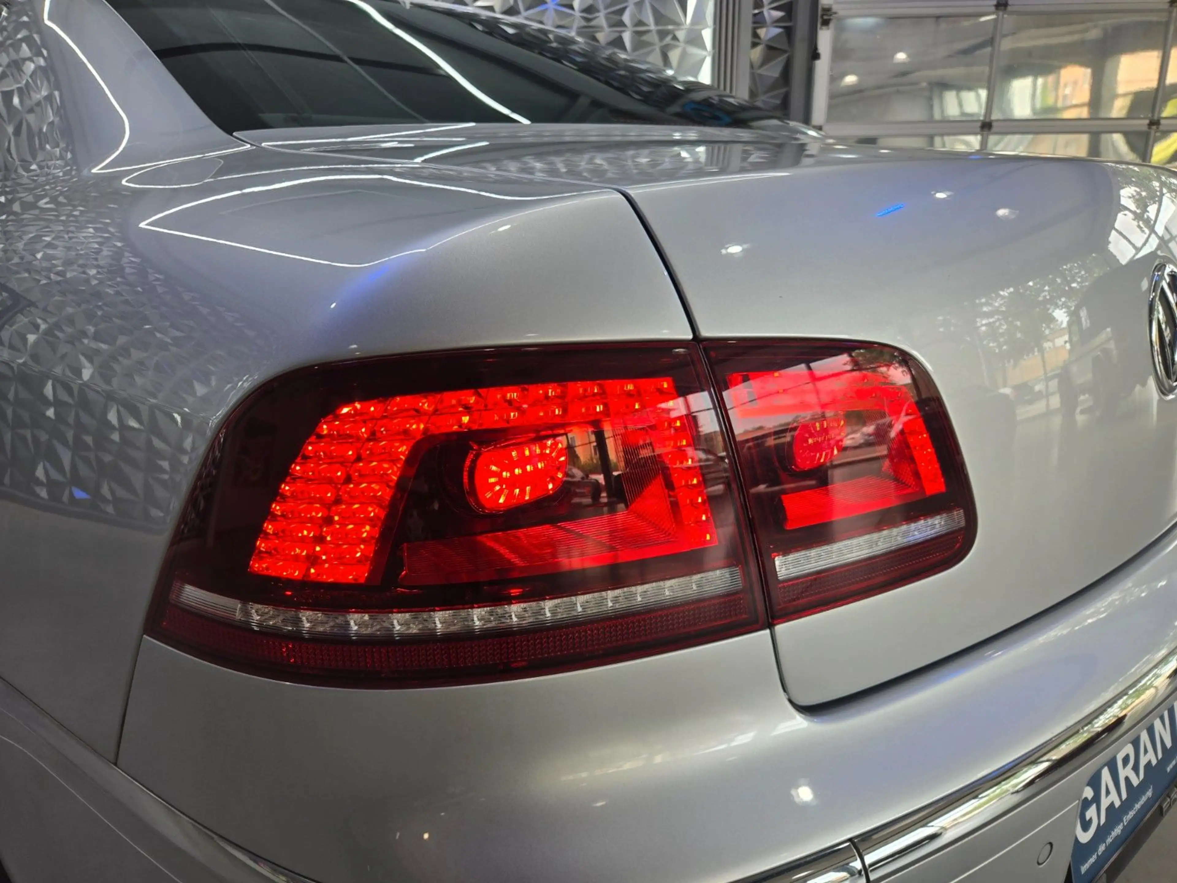Volkswagen Phaeton V6 TDI 5-Sitzer 4Motion — photo 10