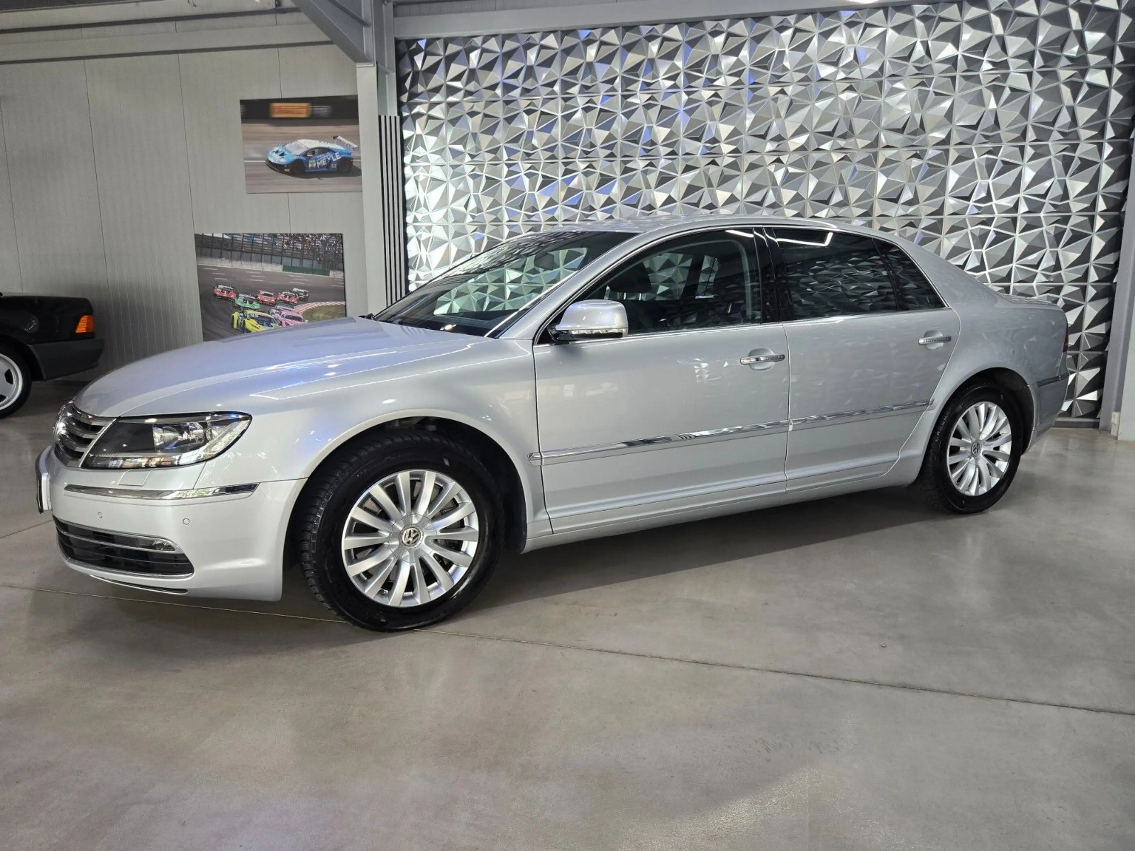Volkswagen Phaeton V6 TDI 5-Sitzer 4Motion — photo 5