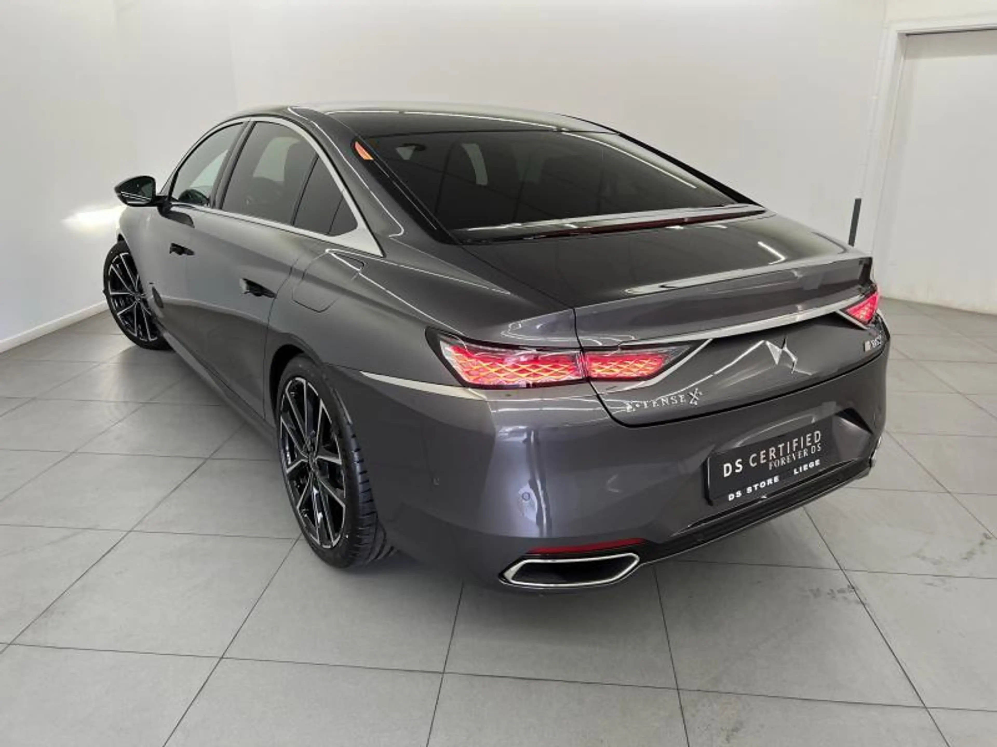 DS Automobiles DS 9 E-TENSE 360 RIVOLI + — photo 8