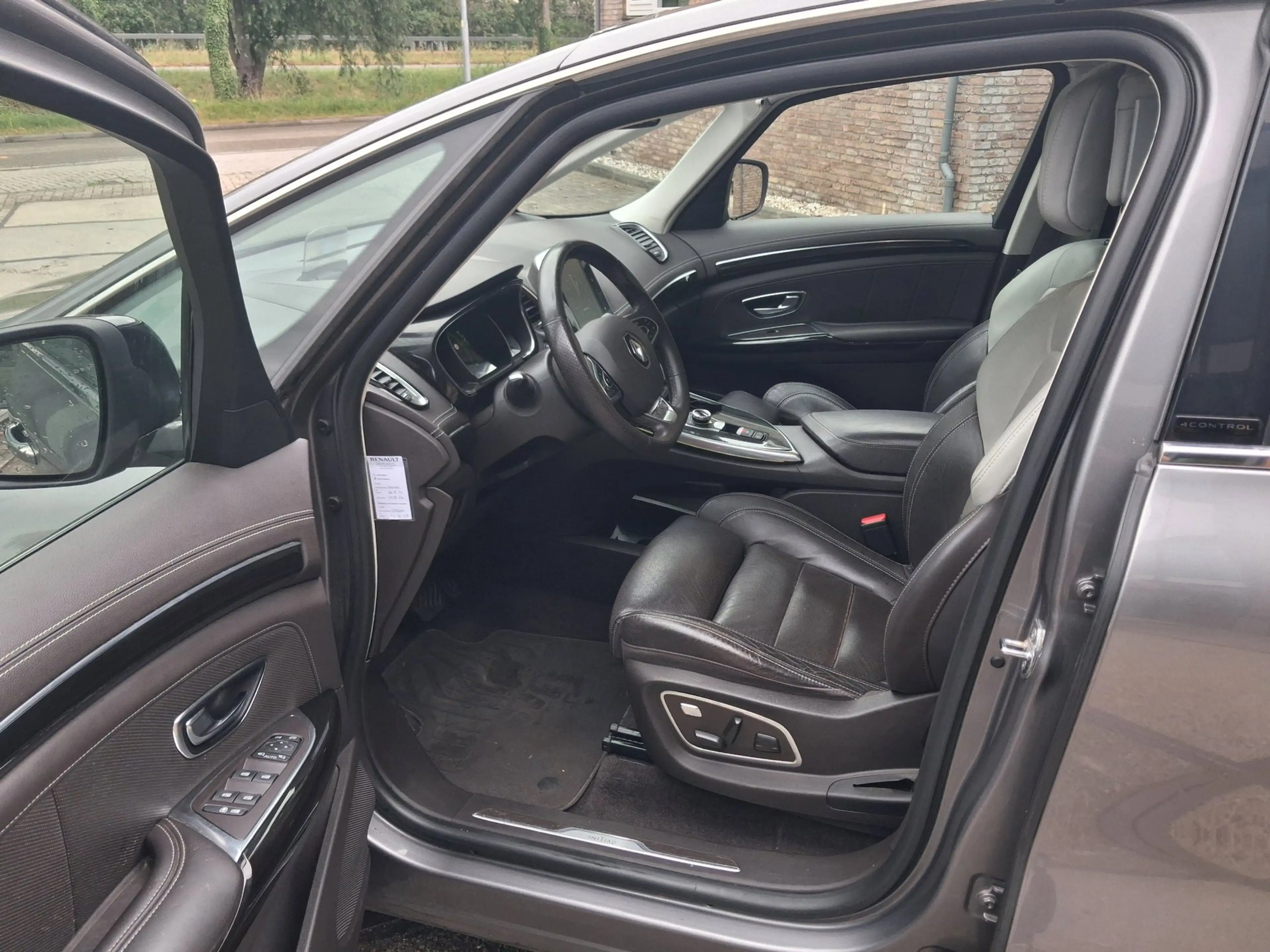 Renault Espace 1.6 TCe Initiale Paris 7-persoons/panoramadak/lede — photo 7