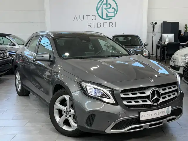 Mercedes-Benz GLA 220 4Matic*Urban*Shz*Navi*Temp*LED