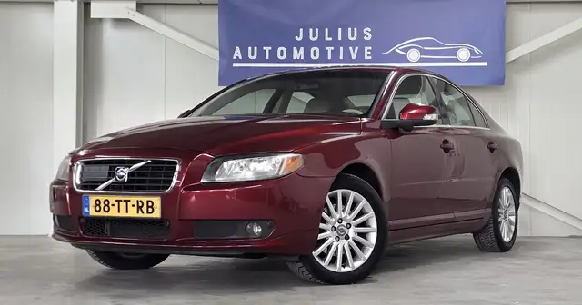 Volvo S80