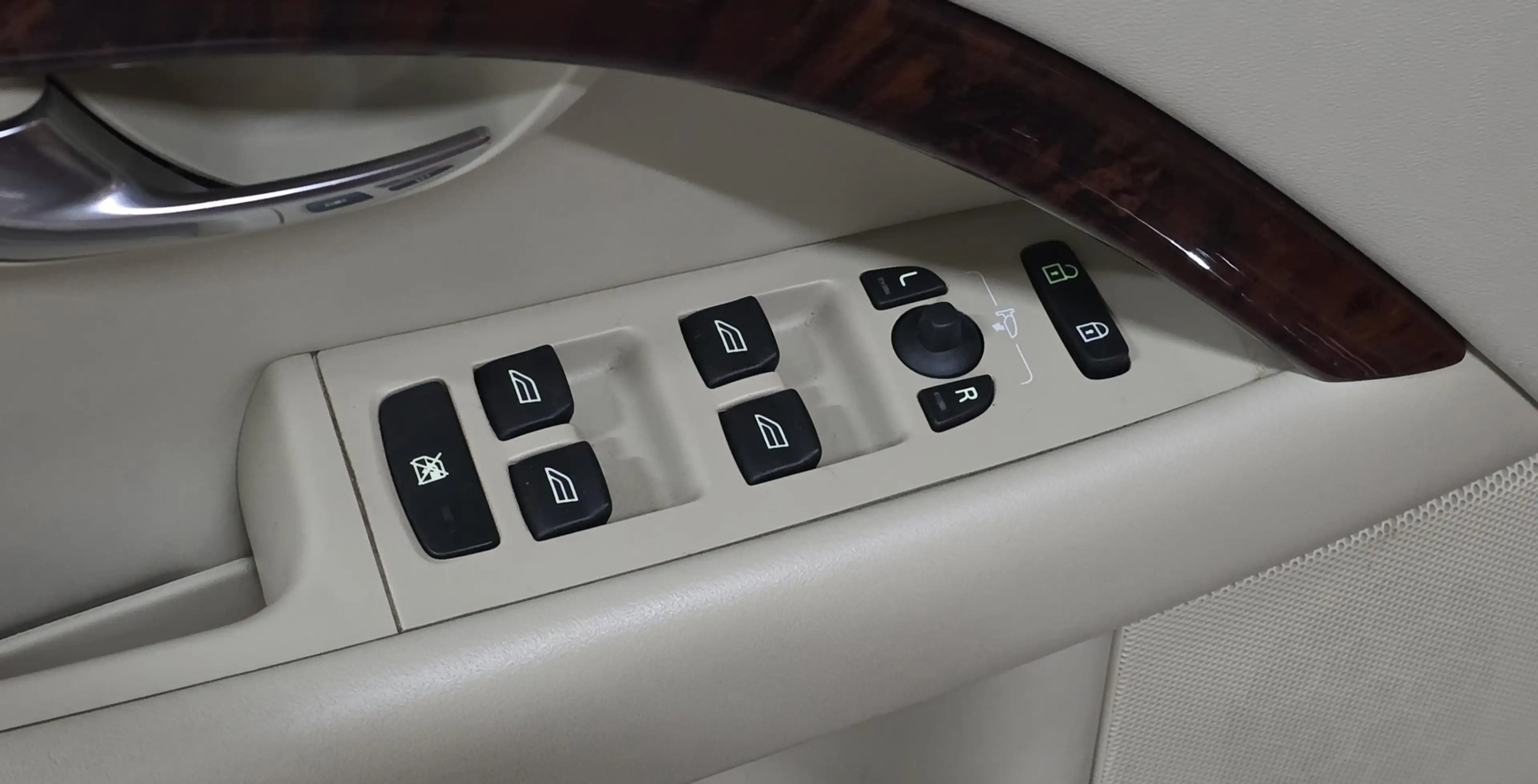 Volvo S80 3.2 Momentum Adapt. Cruise StoelVentilatie BLIS Tr — photo 34
