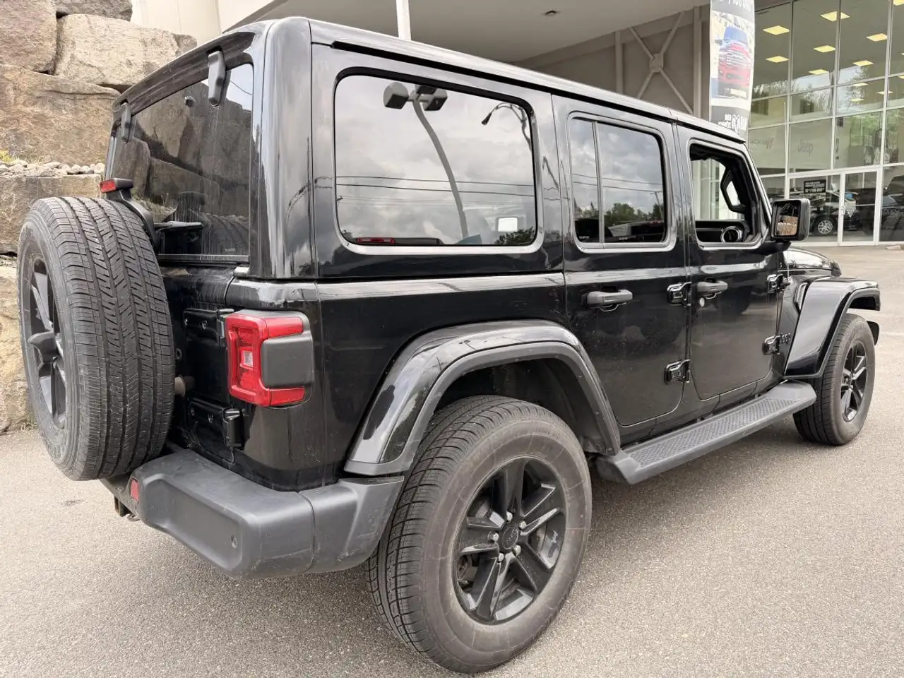 Jeep Wrangler снимка Jeep Wrangler