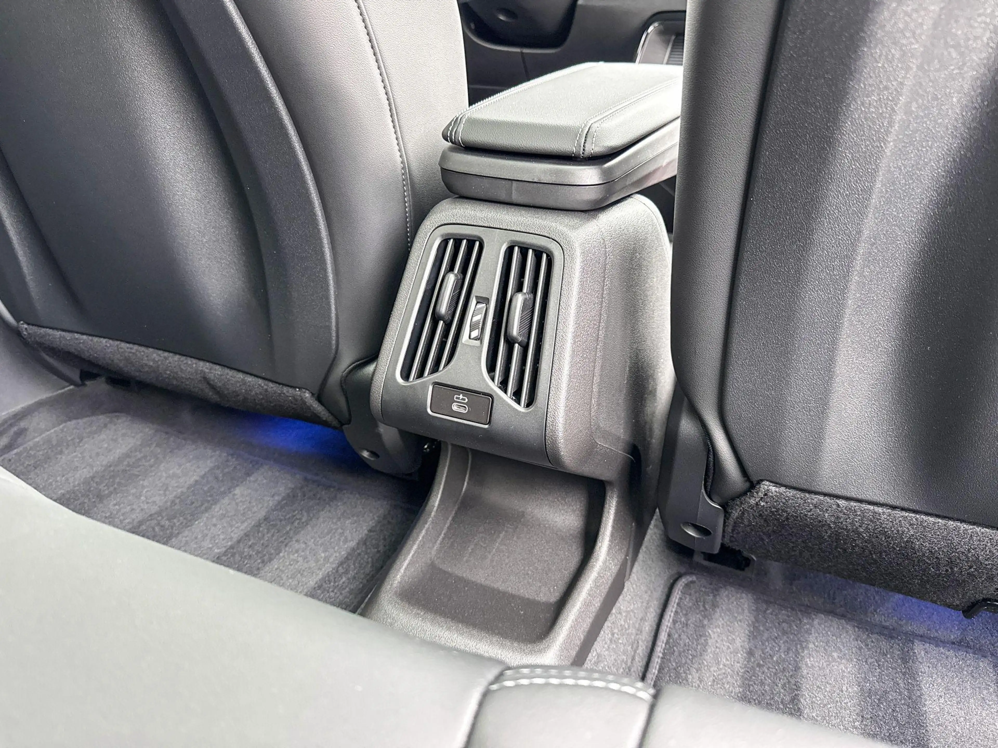 BMW 225 2 Serie Active Tourer 225e xDrive | Travel Pack | — photo 11