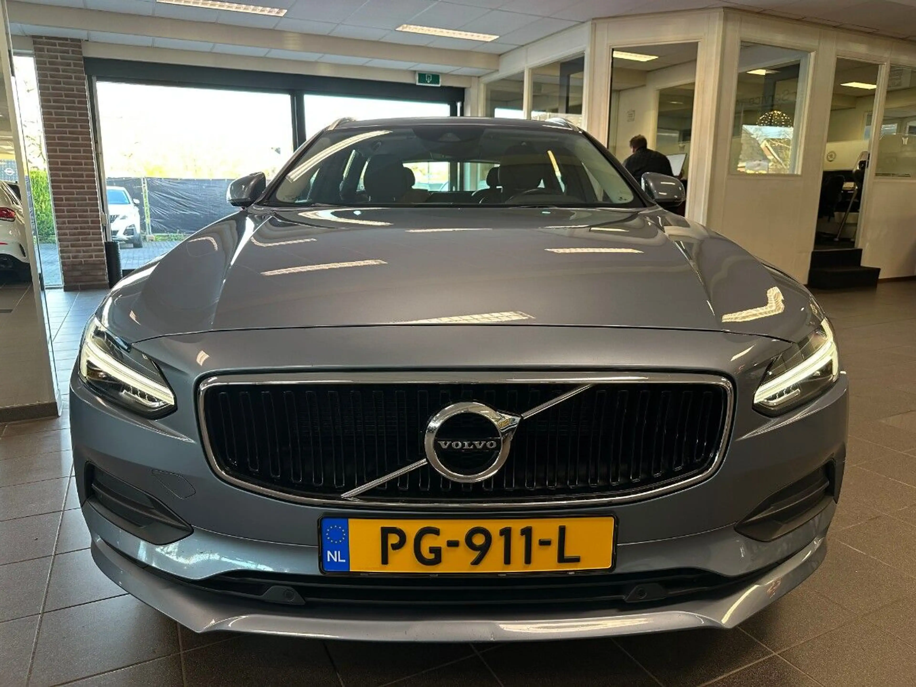 Volvo V90 2.0 T5 AUT Geartronic | Momentum | Leer | Navi — photo 9