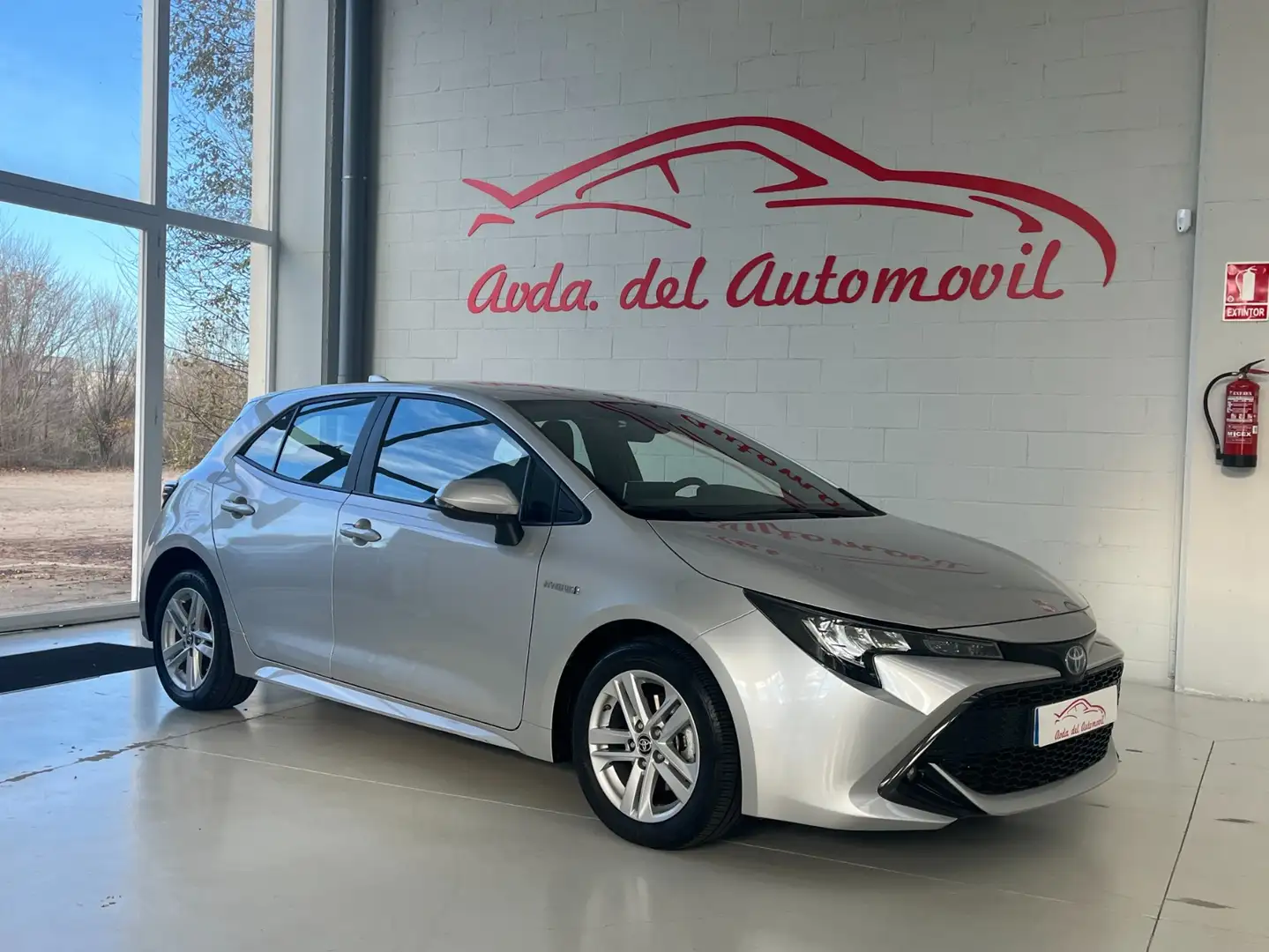 Toyota Corolla 125H Active Tech Gris - 1
