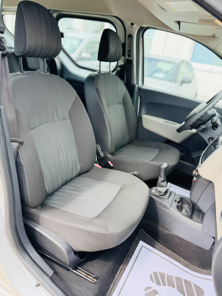 Dacia Dokker *Scheckheft*Steuerkettesatz NEU*AHK*Navi*Klima — photo 10