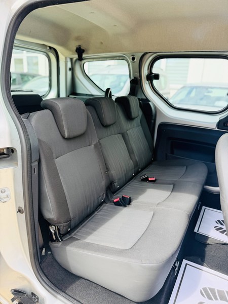 Dacia Dokker *Scheckheft*Steuerkettesatz NEU*AHK*Navi*Klima — photo 13