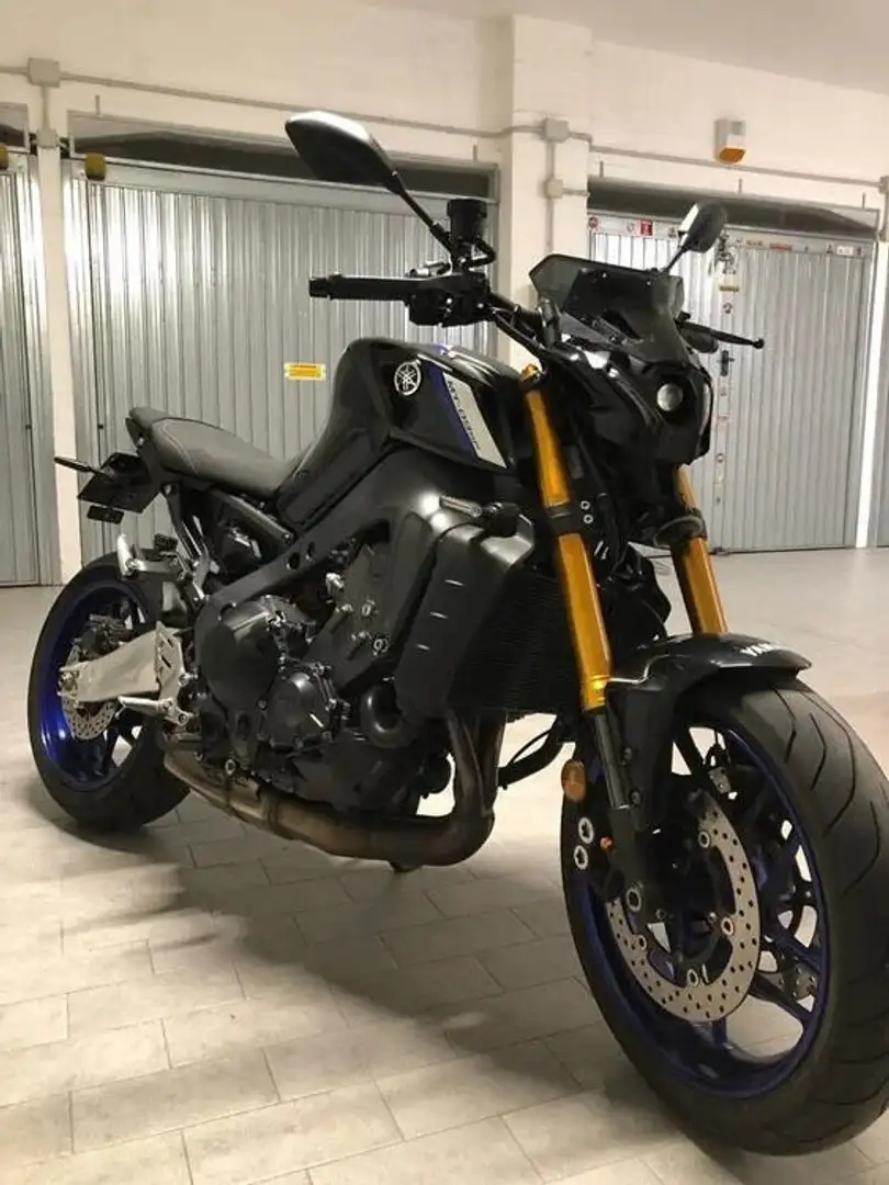 Yamaha MT-09 Černá - 1