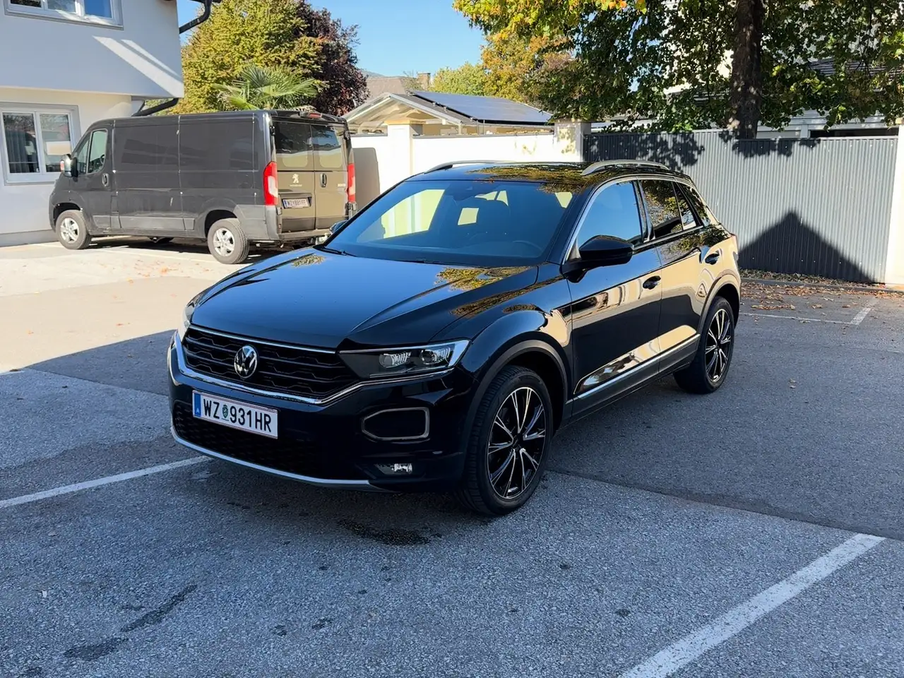 Volkswagen T-Roc Sport 1,5 TSI DSG | Panorama | ACC | AHK | Kamera — photo 1 of 11